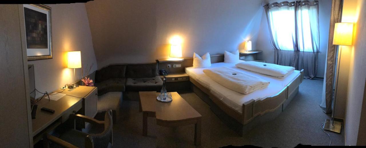 Waldhotel Felsentor ハウエンシュタイン エクステリア 写真